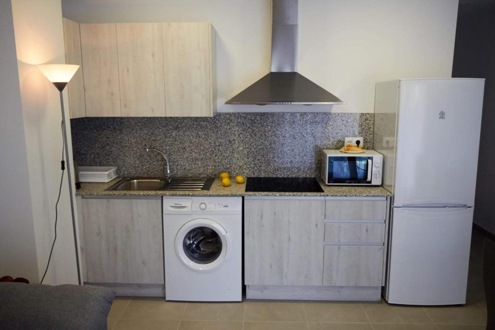 Apartamentos Irina Gandia Bilik gambar